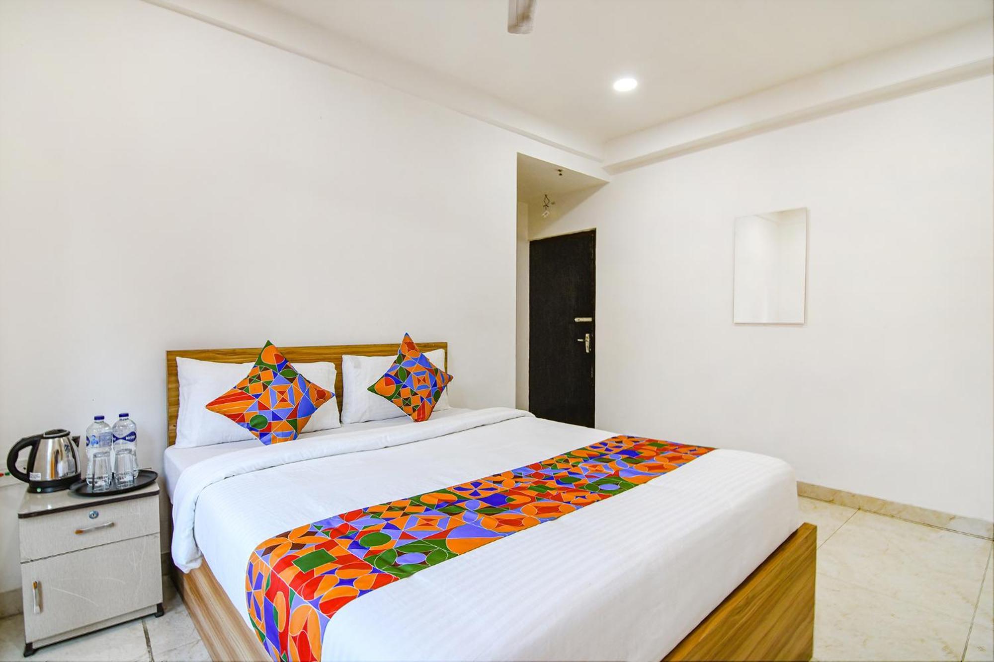 Fabhotel Grand Hazra Inn - Nr Ballygunge Station Calcutta Extérieur photo